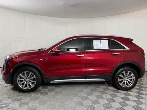 2022 Cadillac XT4 Premium Luxury