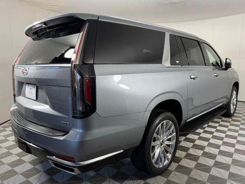 2023 Cadillac Escalade ESV Premium Luxury