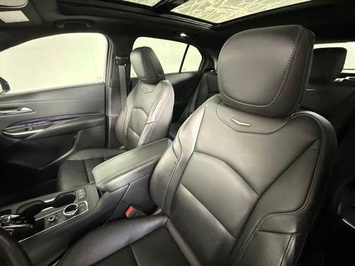 2023 Cadillac XT4 Luxury
