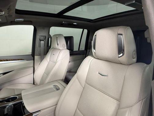 2025 Cadillac Escalade ESV Sport Platinum