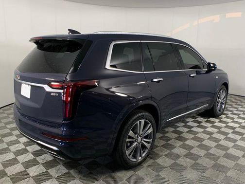 2024 Cadillac XT6 Premium Luxury FWD