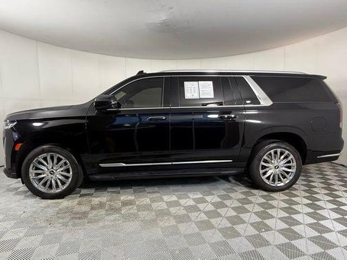 2022 Cadillac Escalade ESV Premium Luxury