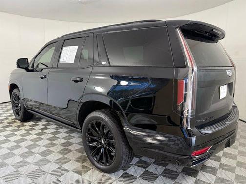 2023 Cadillac Escalade Sport