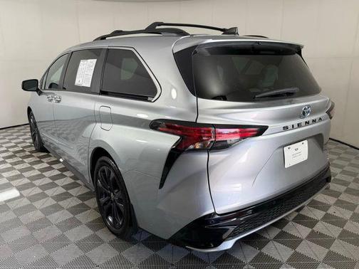 2023 Toyota Sienna XSE 7 Passenger