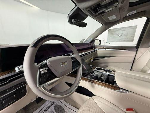 2025 Cadillac Escalade Sport Platinum