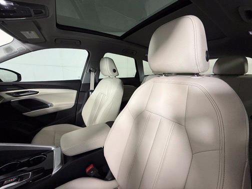 Tambora Gray Metallic 2025 Audi Q5 Premium Plus TFSI quattro S tronic