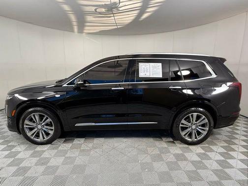 2022 Cadillac XT6 Premium Luxury FWD