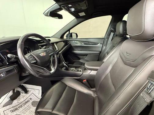 2022 Cadillac XT6 Premium Luxury FWD