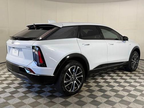 Vibrant White Tricoat 2026 Cadillac OPTIQ Sport
