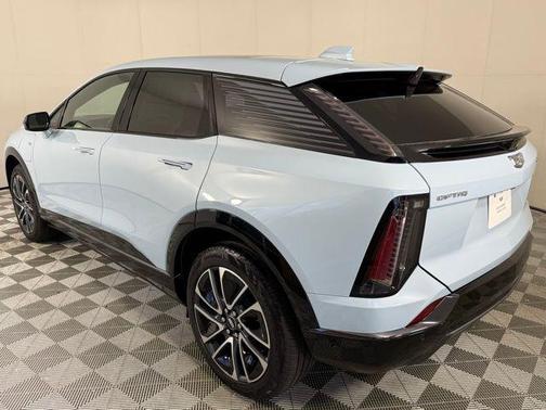 2025 Cadillac OPTIQ Sport 2 AWD