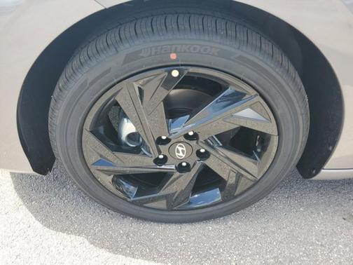 2026 Hyundai ELANTRA Sport