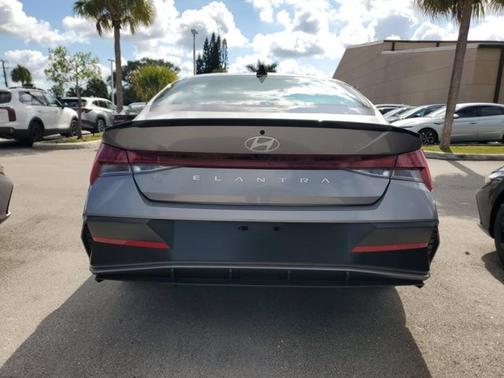 2026 Hyundai ELANTRA Sport