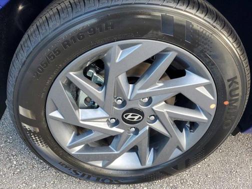 2024 Hyundai ELANTRA HEV Blue