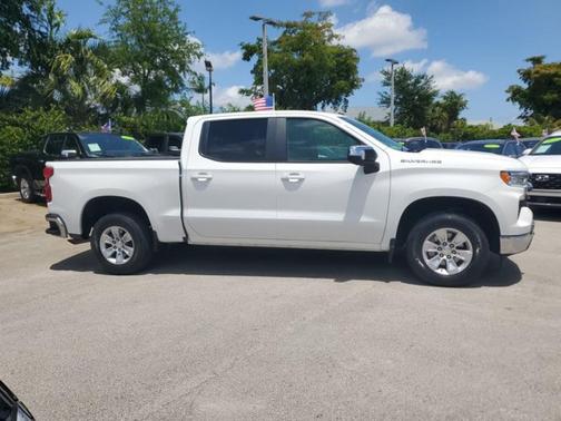Summit White 2023 Chevrolet Silverado 1500 LT