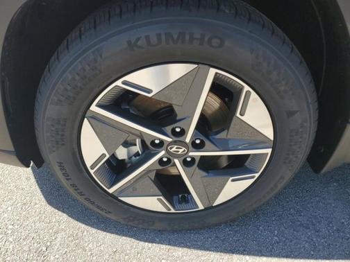 2026 Hyundai TUCSON SEL Convenience