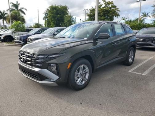 2026 Hyundai TUCSON SE