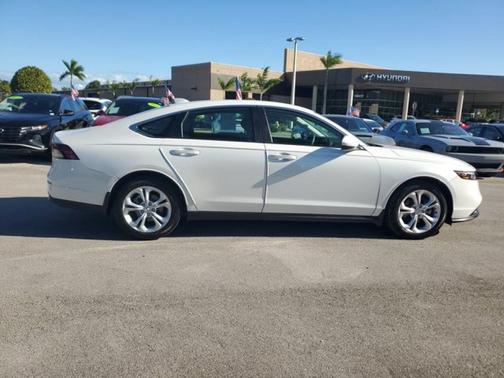 2025 Honda Accord LX 1.5T