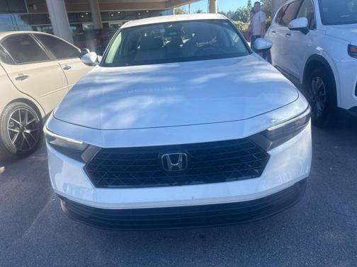 2025 Honda Accord LX 1.5T