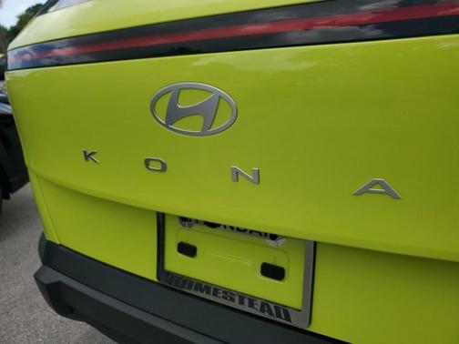 2025 Hyundai KONA SEL Convenience