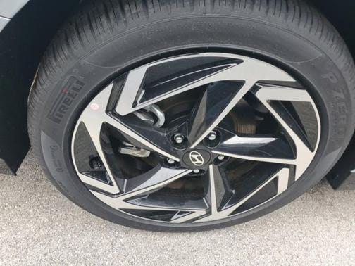 Aero Silver 2026 Hyundai SONATA SEL