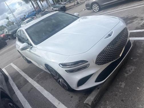 Alta White 2025 Genesis G70 2.5T RWD