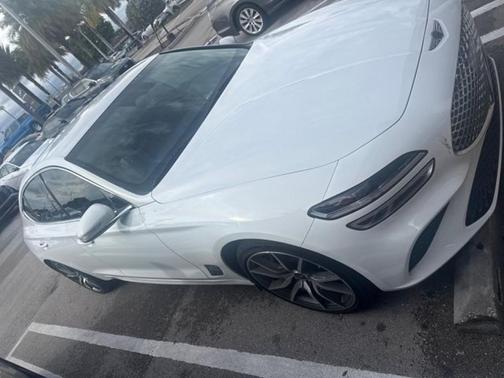 Alta White 2025 Genesis G70 2.5T RWD