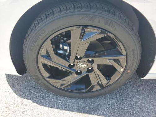 2026 Hyundai ELANTRA Sport