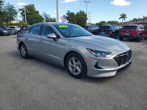 2023 Hyundai SONATA SE