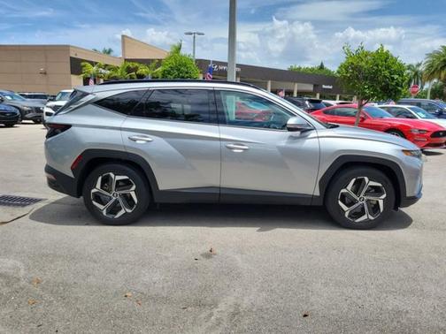 Shimmering Silver 2023 Hyundai TUCSON Limited
