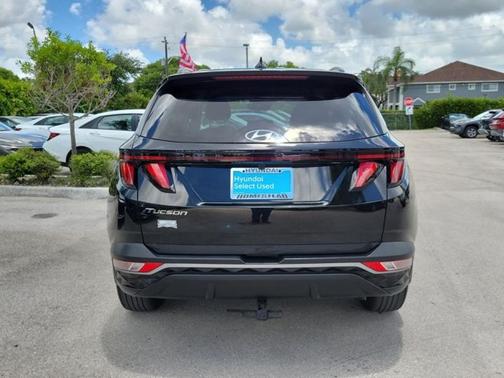 Black Pearl 2024 Hyundai TUCSON SEL