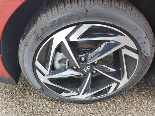 2026 Hyundai SONATA SEL