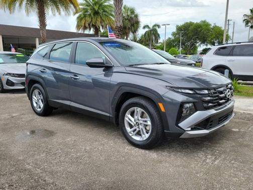 Ecotronic Gray 2025 Hyundai TUCSON SE