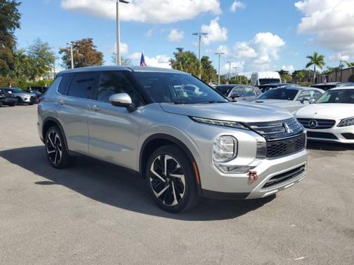 2023 Mitsubishi Outlander SE 2.5 2WD