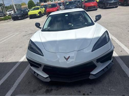 Arctic White 2020 Chevrolet Corvette Stingray w/3LT