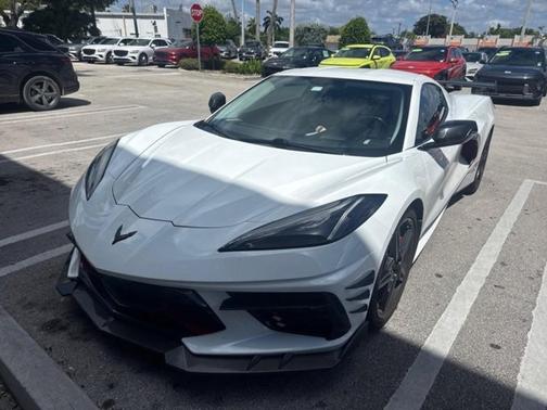 Arctic White 2020 Chevrolet Corvette Stingray w/3LT