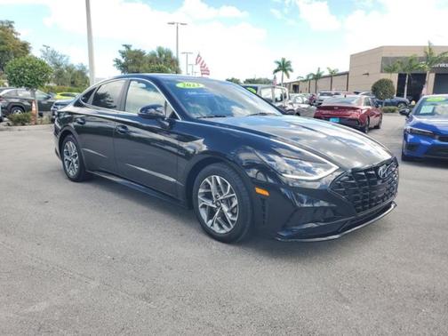2023 Hyundai SONATA SEL
