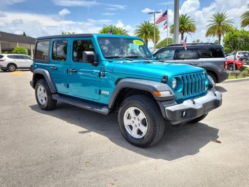 Bikini Pearlcoat 2020 Jeep Wrangler Unlimited Sport