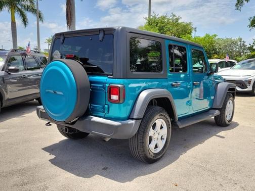 Bikini Pearlcoat 2020 Jeep Wrangler Unlimited Sport