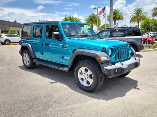 Bikini Pearlcoat 2020 Jeep Wrangler Unlimited Sport