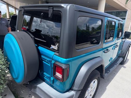 Bikini Pearlcoat 2020 Jeep Wrangler Unlimited Sport