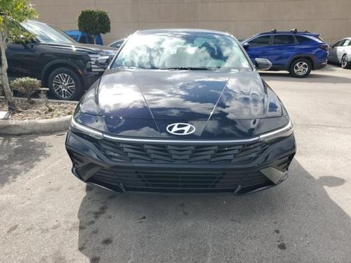 Abyss Black 2026 Hyundai ELANTRA Sport