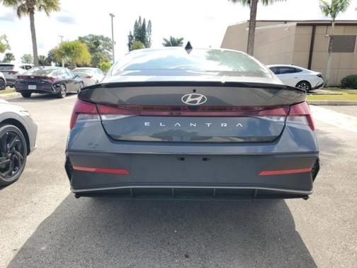 2026 Hyundai ELANTRA Sport
