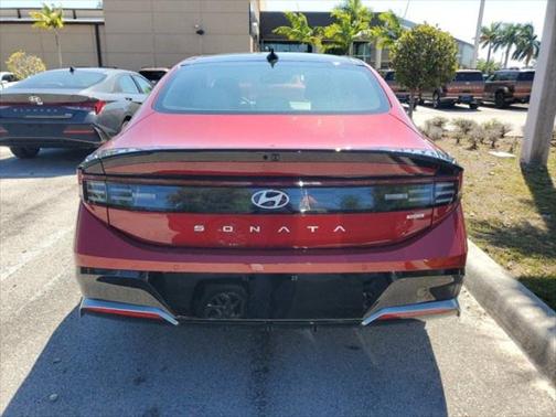 2025 Hyundai SONATA Hybrid Limited