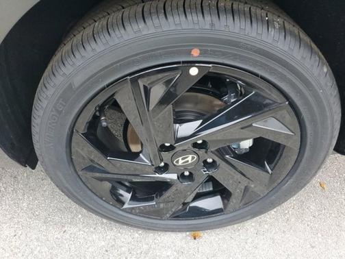 Amazon Gray 2026 Hyundai ELANTRA Sport