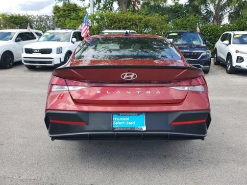 2025 Hyundai ELANTRA Sport