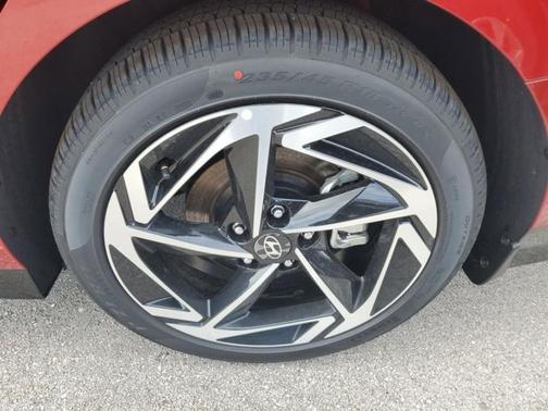 2026 Hyundai SONATA SEL