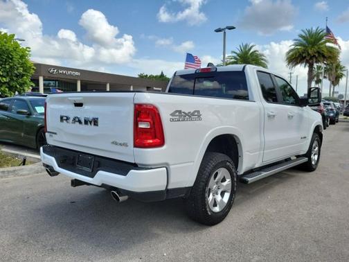 Bright White Clearcoat 2025 RAM 1500 Big Horn/Lone Star
