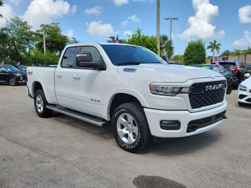 Bright White Clearcoat 2025 RAM 1500 Big Horn/Lone Star
