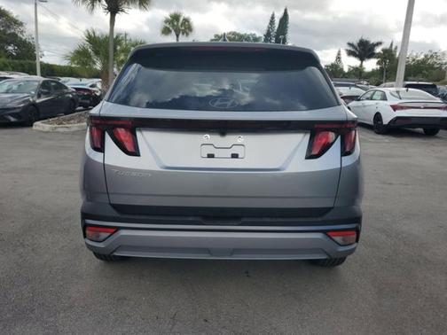 Shimmering Silver 2026 Hyundai TUCSON SEL