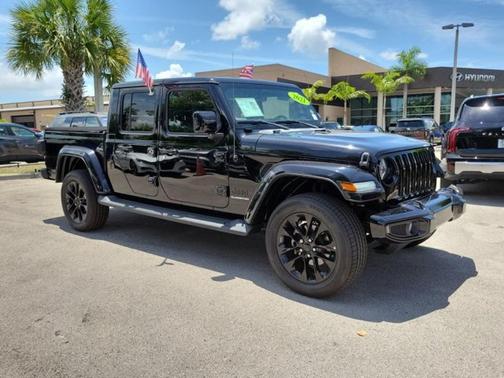 Black Clearcoat 2021 Jeep Gladiator Overland